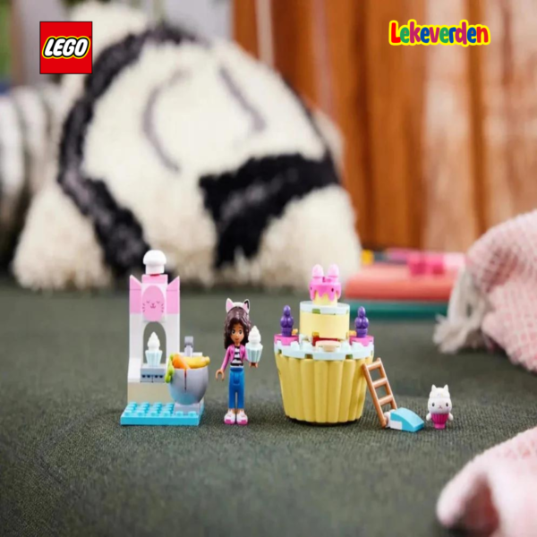 LEGO Gabby's Dollhouse Bakey med Cakey Fun_ Beste julegave til 4 år gamle jenter_6